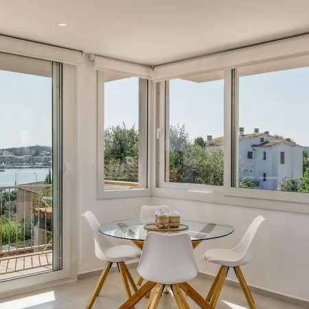 - 1r Piso Apartment *