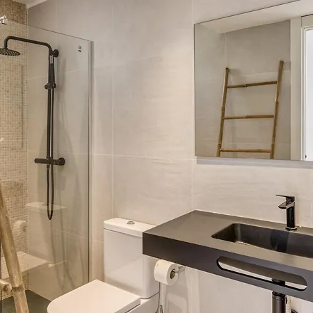 Appartement En - 1er Pis *